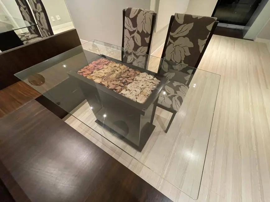 Foto 4 de Apartamento com 2 quartos à venda, 60m2 em Jardim Tupanci, Barueri - SP