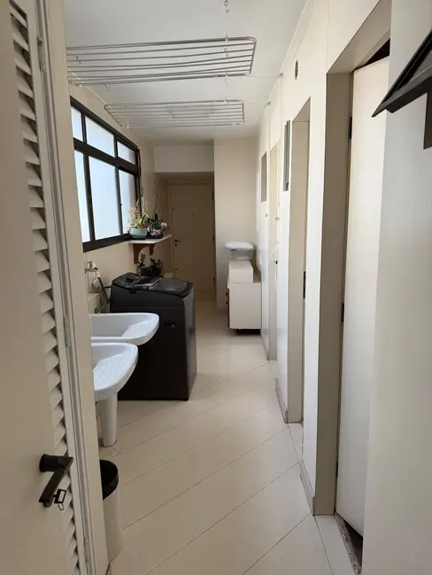 Foto 2 de Apartamento com 2 quartos para alugar, 224m2 em Jardim Paulista, São Paulo - SP