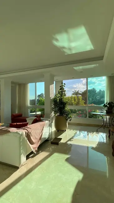 Casa com 6 quartos à venda em Alphaville, Santana De Parnaiba - SP - imagem 4 Foto 4 de Casa com 6 quartos à venda em Alphaville, Santana De Parnaiba - SP