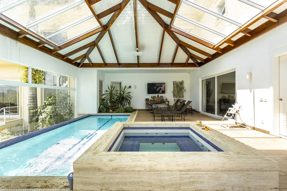 Foto 2 de Casa com 5 quartos à venda em Centro Comercial Jubran, Barueri - SP