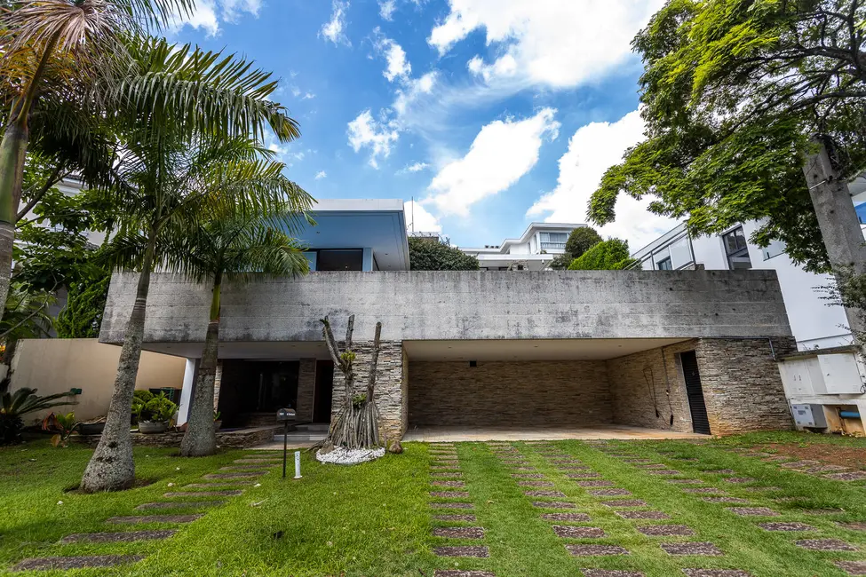 Casa com 5 quartos à venda e para alugar em Alphaville, Santana De Parnaiba - SP - imagem 2 Foto 2 de Casa com 5 quartos à venda e para alugar em Alphaville, Santana De Parnaiba - SP