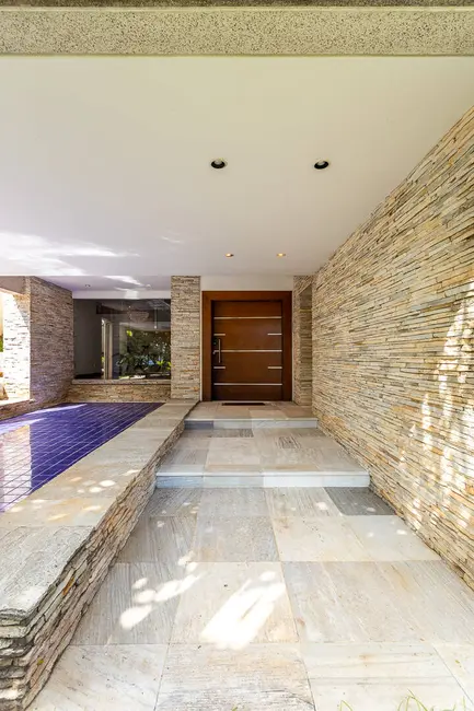 Casa com 5 quartos à venda e para alugar em Alphaville, Santana De Parnaiba - SP - imagem 8 Foto 8 de Casa com 5 quartos à venda e para alugar em Alphaville, Santana De Parnaiba - SP