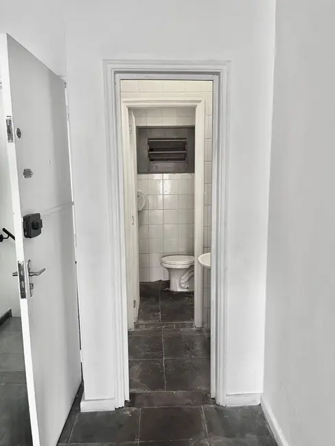 Foto 3 de Sala Comercial para alugar, 49m2 em Condomínio Centro Comercial Alphaville, Barueri - SP