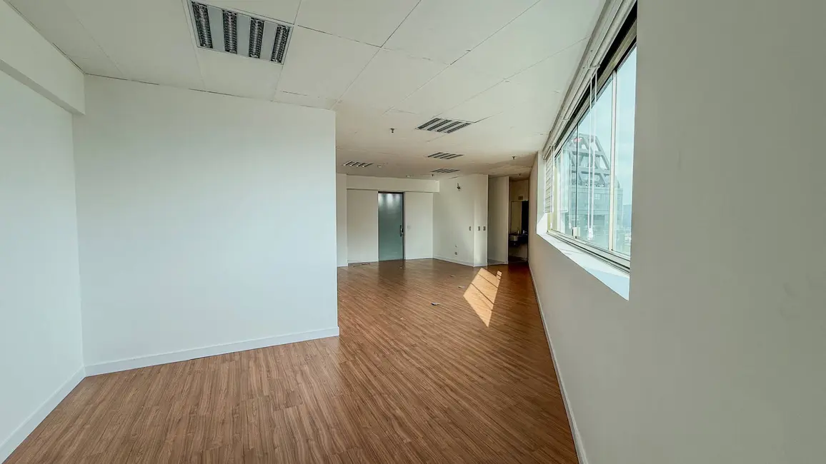 Foto 5 de Sala Comercial para alugar, 59m2 em Campinas - SP