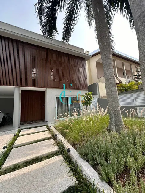 Foto 2 de Casa à venda e para alugar em Alphaville, Santana De Parnaiba - SP