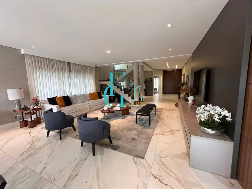 Foto 9 de Casa à venda e para alugar em Alphaville, Santana De Parnaiba - SP