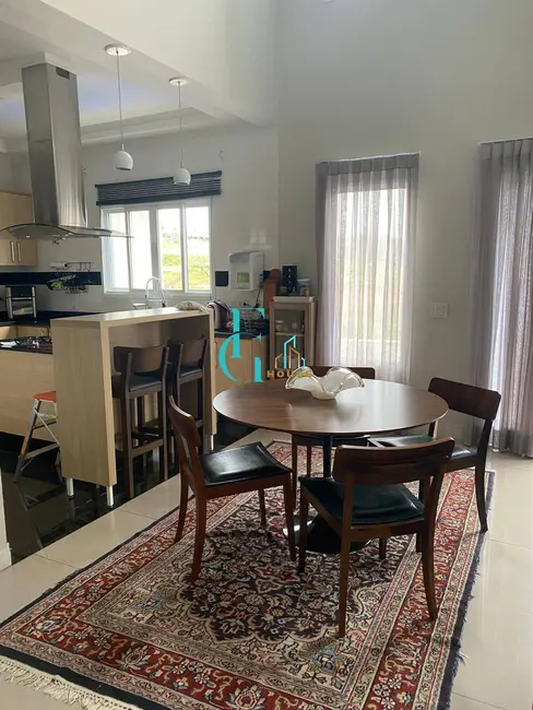 Foto 2 de Casa com 3 quartos à venda, 264m2 em Cotia - SP