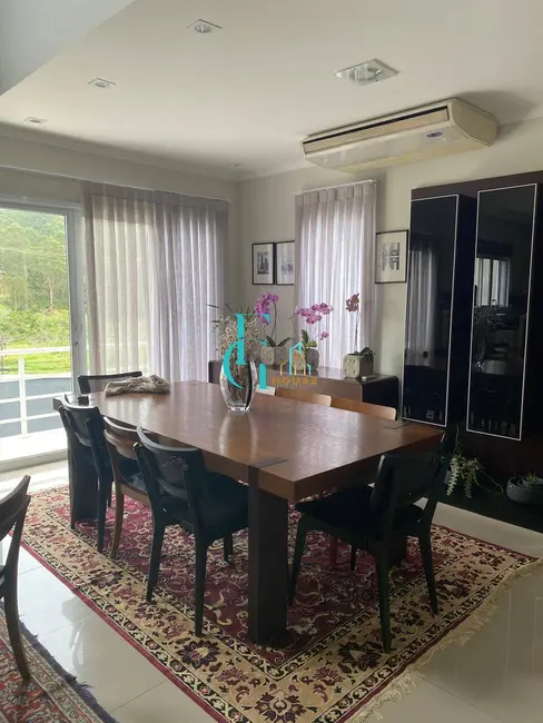 Foto 3 de Casa com 3 quartos à venda, 264m2 em Cotia - SP