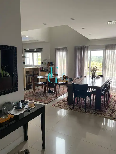 Foto 6 de Casa com 3 quartos à venda, 264m2 em Cotia - SP