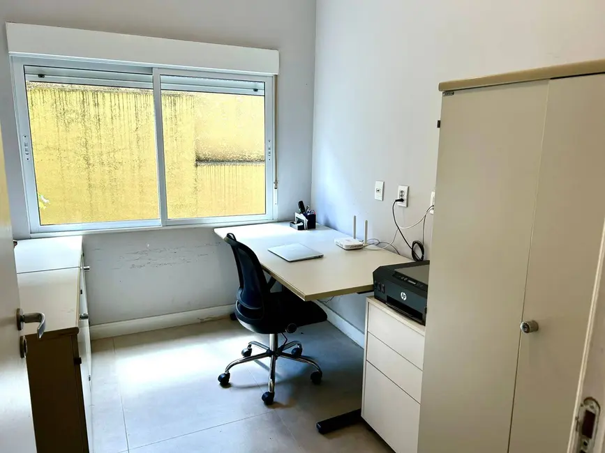 Foto 5 de Casa com 3 quartos para alugar, 240m2 em Jardim Ísis, Cotia - SP