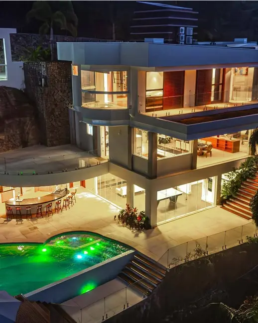 Foto 43 de Casa à venda, 5000m2 em Ubatuba - SP