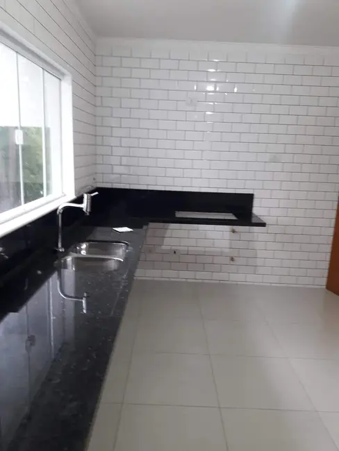 Casa com 3 quartos para alugar em Barueri - SP - imagem 3 Foto 3 de Casa com 3 quartos para alugar em Barueri - SP