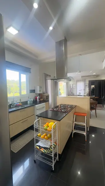 Foto 14 de Casa à venda, 264m2 em Parque Rizzo II, Cotia - SP