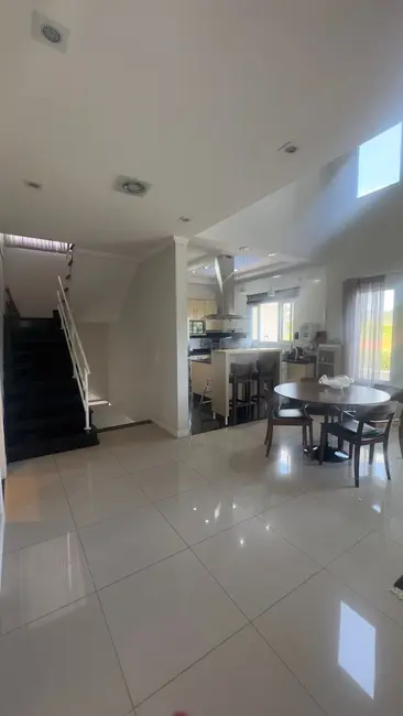 Foto 4 de Casa à venda, 264m2 em Parque Rizzo II, Cotia - SP