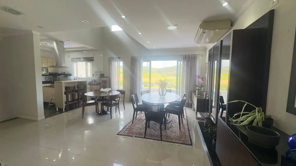 Foto 5 de Casa à venda, 264m2 em Parque Rizzo II, Cotia - SP