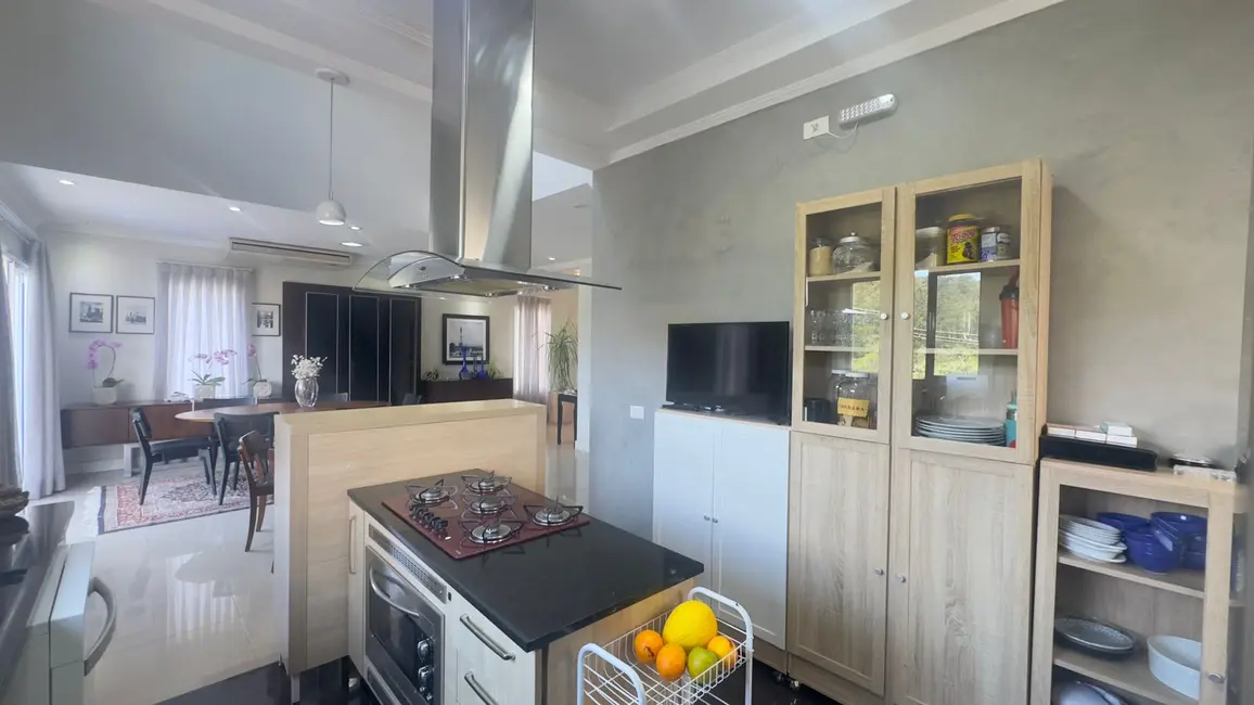 Foto 15 de Casa à venda, 264m2 em Parque Rizzo II, Cotia - SP