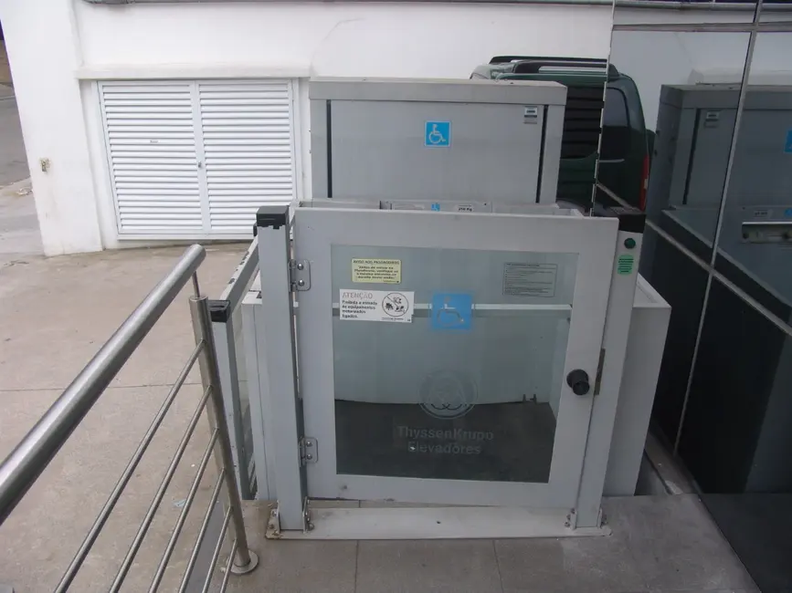 Sala Comercial para alugar, 520m2 em Chácara Santo Antônio (Zona Sul), São Paulo - SP - imagem 9 Foto 9 de Sala Comercial para alugar, 520m2 em Chácara Santo Antônio (Zona Sul), São Paulo - SP