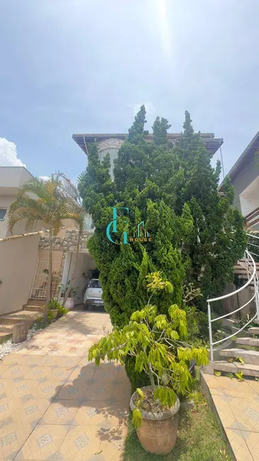 Foto 3 de Casa com 4 quartos à venda, 250m2 em Parque Rizzo II, Cotia - SP
