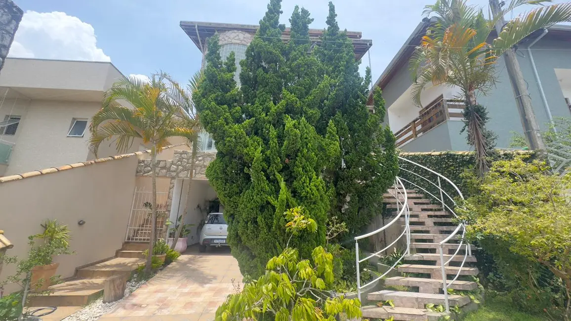 Casa com 4 quartos à venda, 250m2 em Parque Rizzo II, Cotia - SP - imagem 2 Foto 2 de Casa com 4 quartos à venda, 250m2 em Parque Rizzo II, Cotia - SP