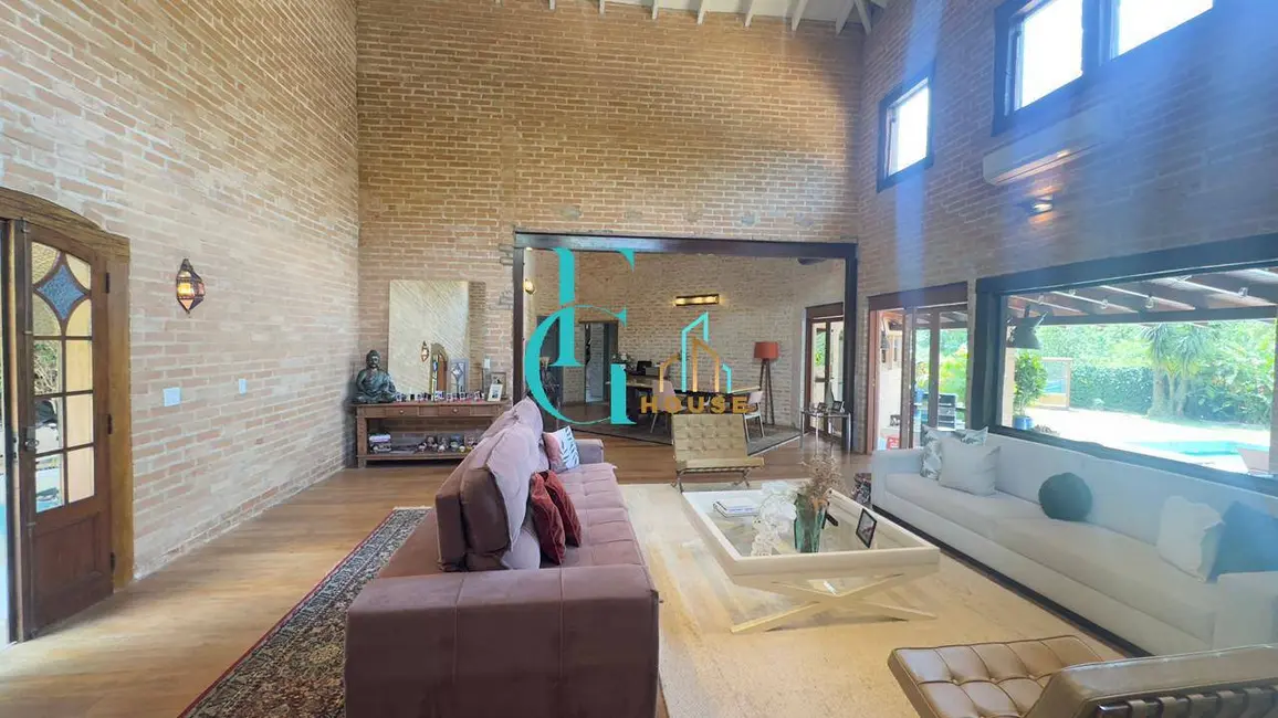 Casa com 3 quartos à venda, 1366m2 em Tamboré, Barueri - SP - imagem 8 Foto 8 de Casa com 3 quartos à venda, 1366m2 em Tamboré, Barueri - SP
