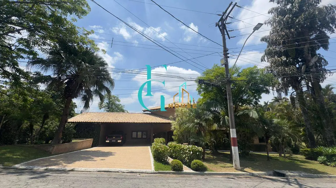Casa com 3 quartos à venda, 1366m2 em Tamboré, Barueri - SP - imagem 1 Foto 1 de Casa com 3 quartos à venda, 1366m2 em Tamboré, Barueri - SP