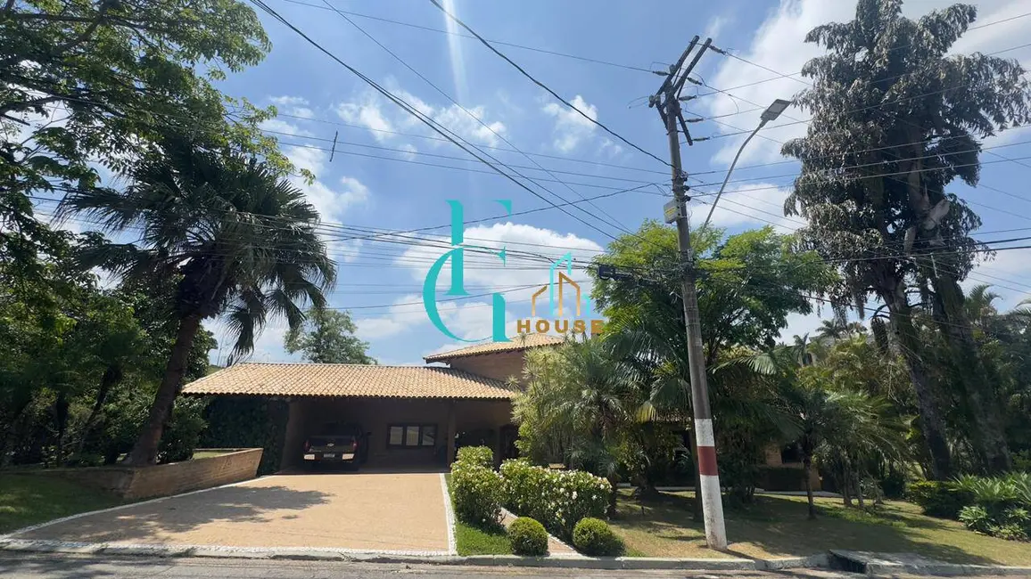 Casa com 3 quartos à venda, 1366m2 em Tamboré, Barueri - SP - imagem 2 Foto 2 de Casa com 3 quartos à venda, 1366m2 em Tamboré, Barueri - SP