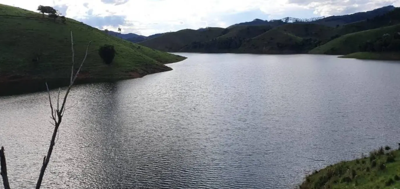 Foto 27 de Chácara à venda, 140m2 em Paraibuna - SP