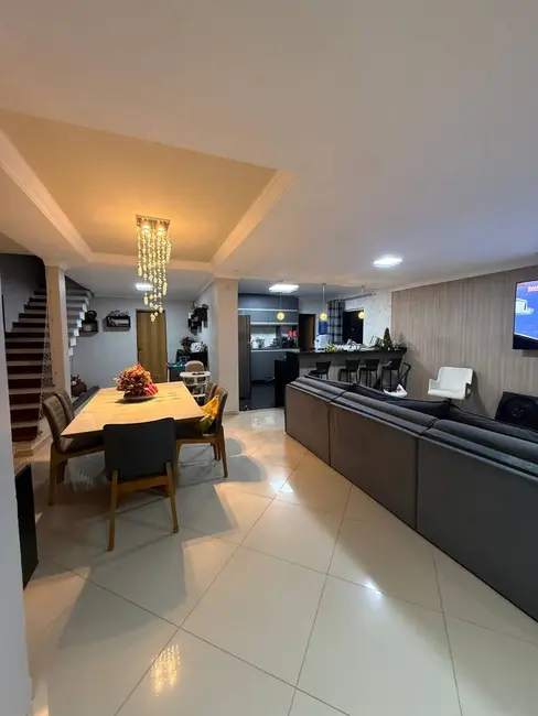 Foto 2 de Casa com 3 quartos à venda em Cotia - SP