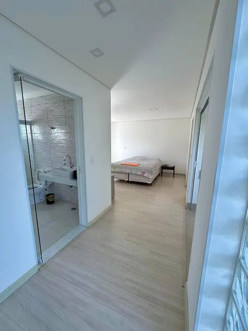 Foto 2 de Casa com 2 quartos à venda, 335m2 em Jardim Jandira, Jandira - SP