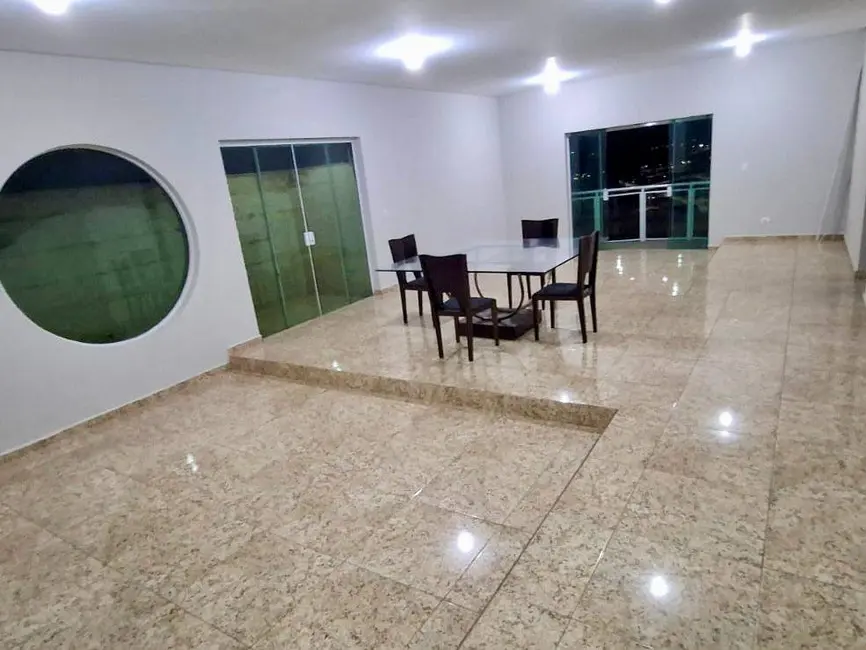 Foto 7 de Casa com 5 quartos para alugar em Jardim Jandira, Jandira - SP