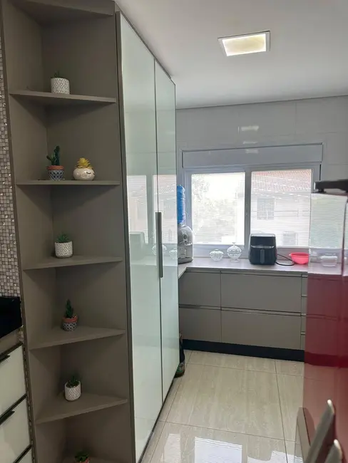 Foto 4 de Casa à venda e para alugar em Parque Nova Jandira, Jandira - SP