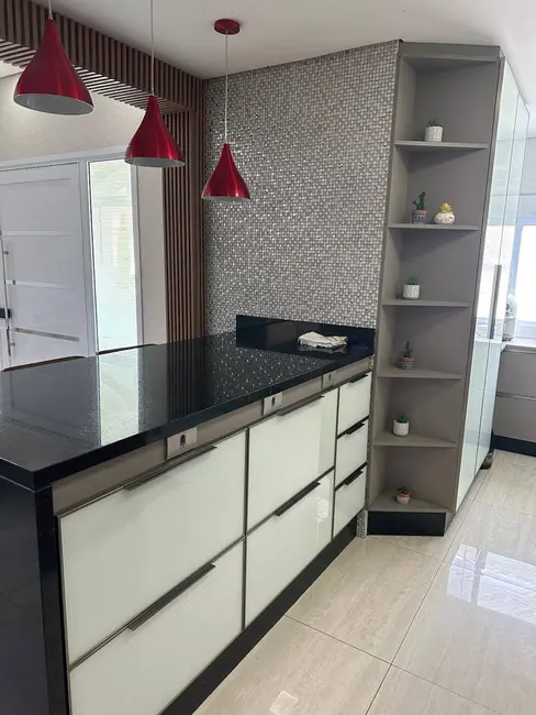 Foto 3 de Casa à venda e para alugar em Parque Nova Jandira, Jandira - SP