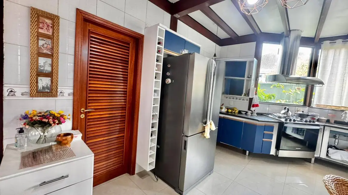 Casa com 4 quartos à venda, 510m2 em Residencial Morada dos Lagos, Barueri - SP - imagem 2 Foto 2 de Casa com 4 quartos à venda, 510m2 em Residencial Morada dos Lagos, Barueri - SP