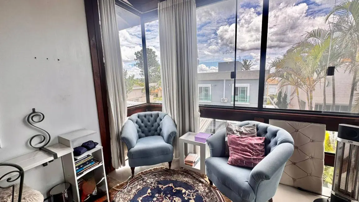 Casa com 4 quartos à venda, 510m2 em Residencial Morada dos Lagos, Barueri - SP - imagem 3 Foto 3 de Casa com 4 quartos à venda, 510m2 em Residencial Morada dos Lagos, Barueri - SP