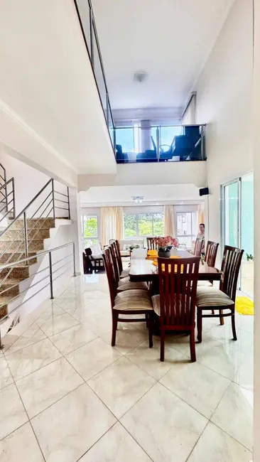 Foto 3 de Casa com 3 quartos à venda, 420m2 em Residencial Morada dos Lagos, Barueri - SP