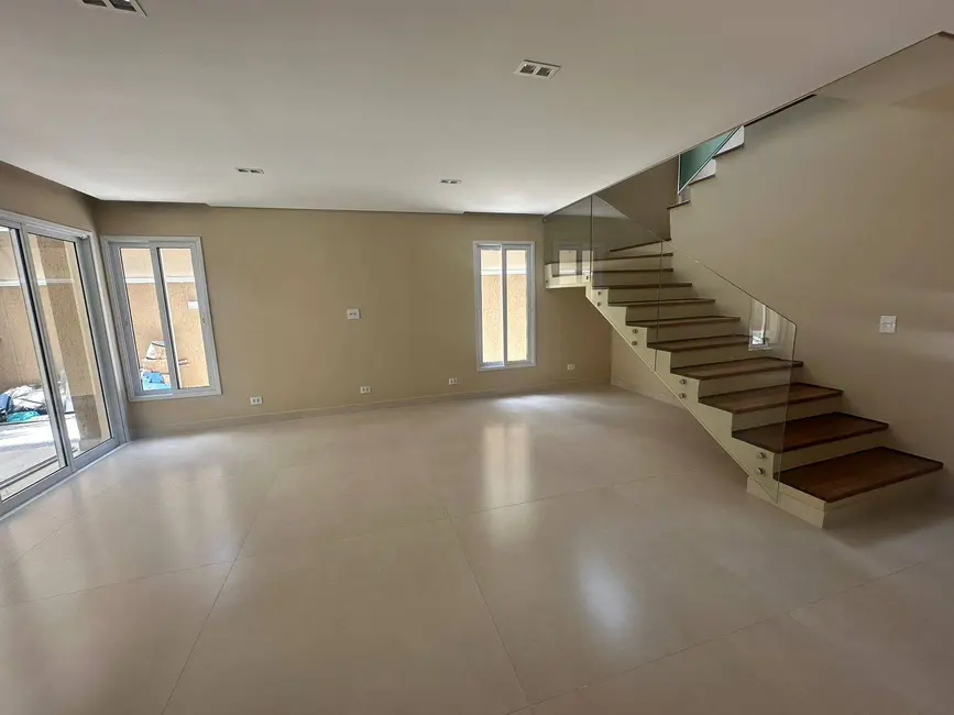 Foto 2 de Casa com 4 quartos à venda e para alugar, 380m2 em Alphaville, Santana De Parnaiba - SP
