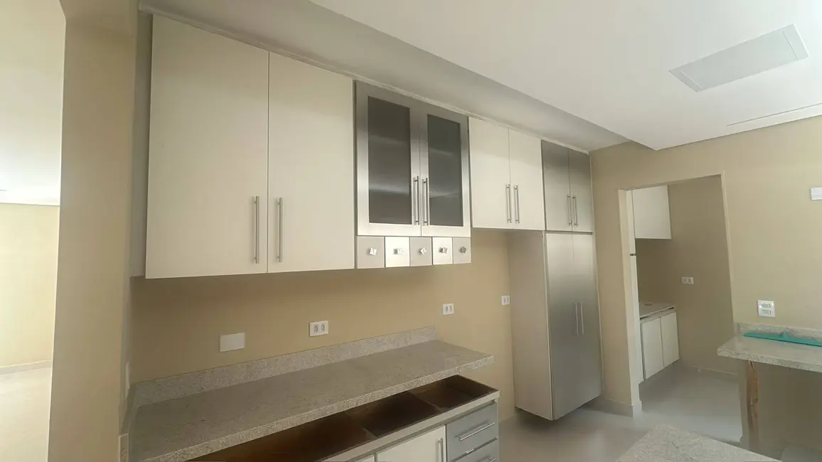 Foto 3 de Casa com 4 quartos à venda e para alugar, 380m2 em Alphaville, Santana De Parnaiba - SP