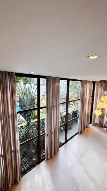 Casa com 3 quartos à venda em Barueri - SP - imagem 4 Foto 4 de Casa com 3 quartos à venda em Barueri - SP