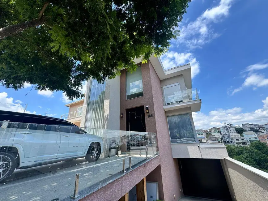 Foto 2 de Casa com 3 quartos à venda, 250m2 em Cotia - SP