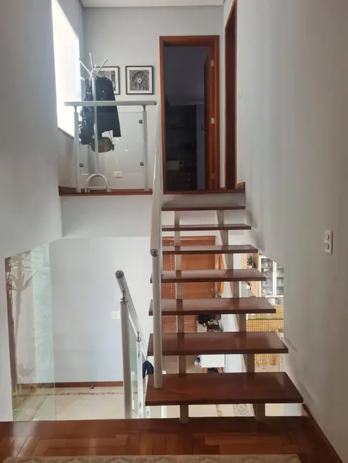 Foto 7 de Casa com 3 quartos à venda e para alugar, 300m2 em Parque Nova Jandira, Jandira - SP