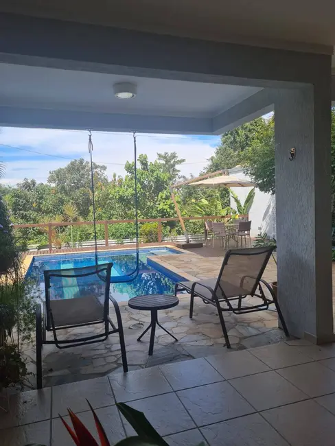 Foto 2 de Casa com 3 quartos à venda e para alugar, 300m2 em Parque Nova Jandira, Jandira - SP