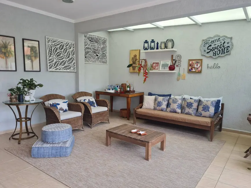 Foto 9 de Casa com 3 quartos à venda e para alugar, 300m2 em Parque Nova Jandira, Jandira - SP