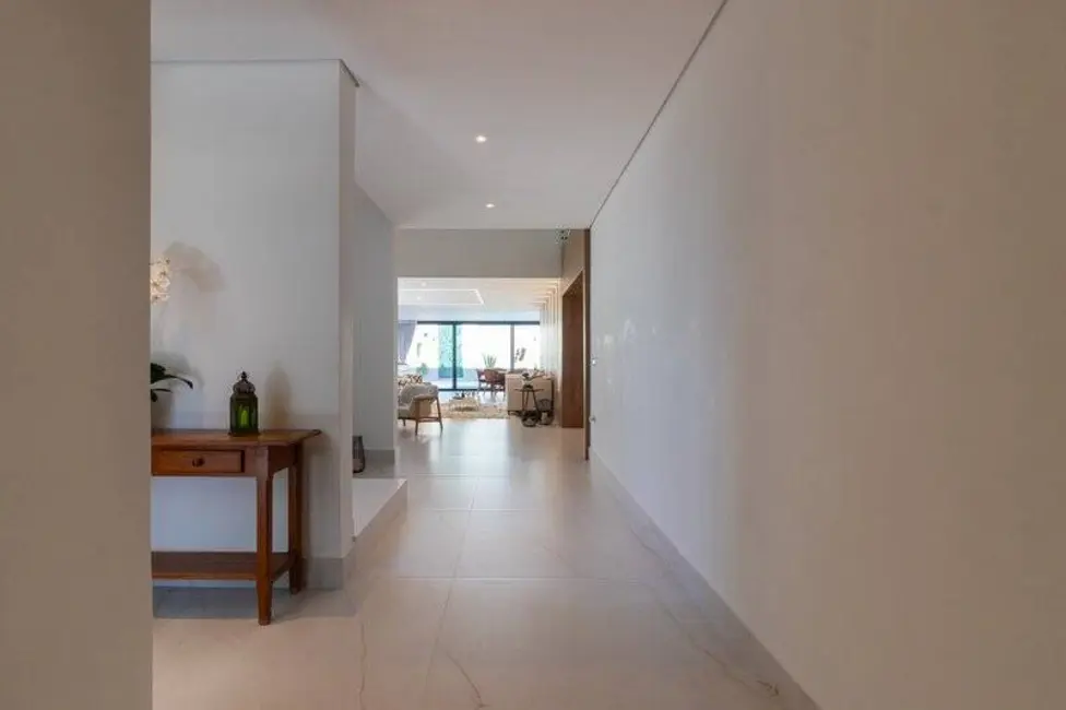 Foto 2 de Casa com 5 quartos à venda, 620m2 em Alphaville Residencial Zero, Barueri - SP