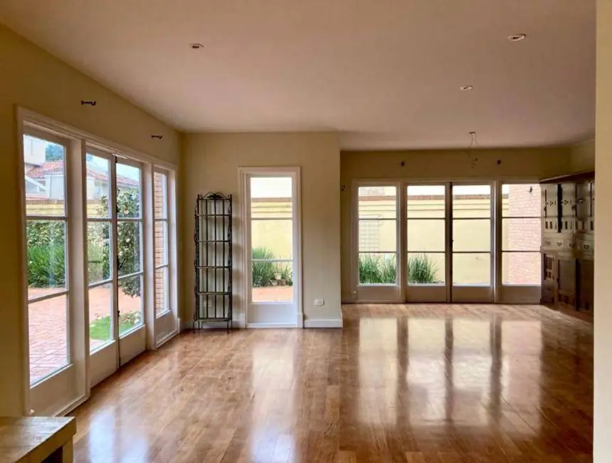 Casa com 4 quartos à venda, 600m2 em Barueri - SP - imagem 7 Foto 7 de Casa com 4 quartos à venda, 600m2 em Barueri - SP