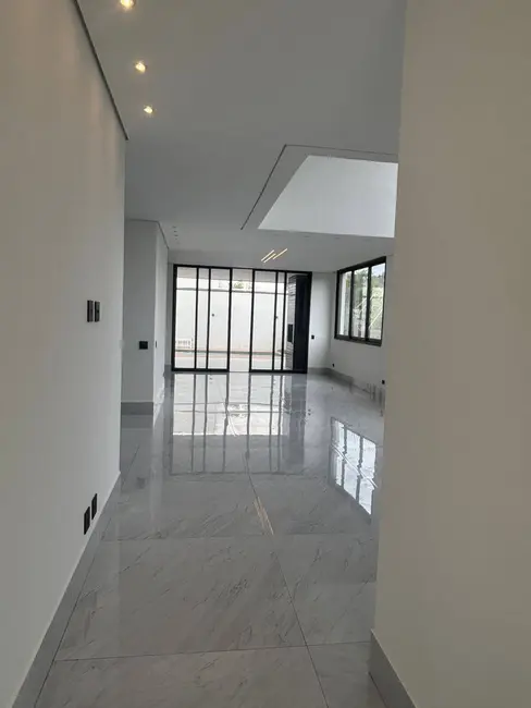 Foto 3 de Casa com 4 quartos à venda, 560m2 em Cidade Tamboré, Santana De Parnaiba - SP