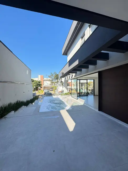 Foto 1 de Casa com 5 quartos à venda e para alugar, 470m2 em Alphaville, Santana De Parnaiba - SP