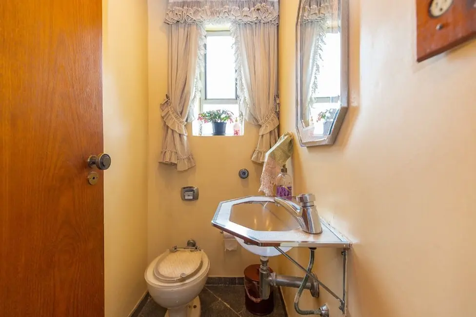 Foto 8 de Apartamento com 3 quartos à venda, 252m2 em Higienópolis, São Paulo - SP