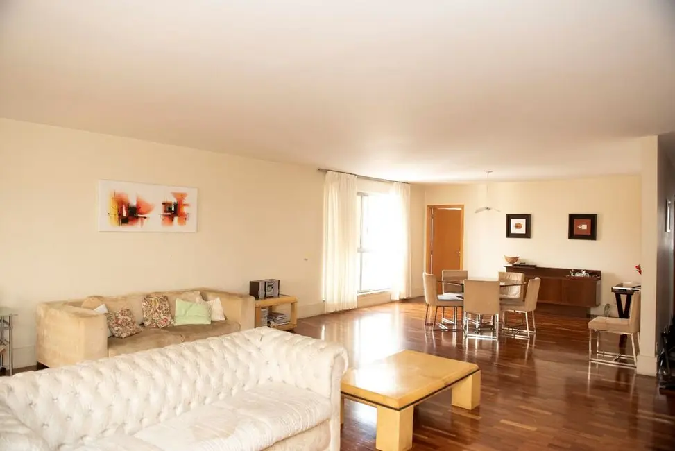 Apartamento com 4 quartos à venda, 252m2 em Higienópolis, São Paulo - SP - imagem 4 Foto 4 de Apartamento com 4 quartos à venda, 252m2 em Higienópolis, São Paulo - SP