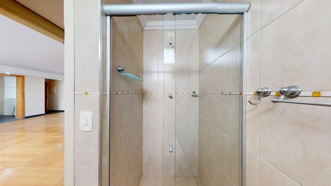 Apartamento com 3 quartos à venda, 244m2 em Higienópolis, São Paulo - SP - imagem 5 Foto 5 de Apartamento com 3 quartos à venda, 244m2 em Higienópolis, São Paulo - SP