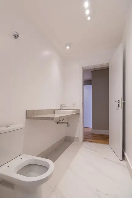 Apartamento com 2 quartos à venda, 210m2 em Higienópolis, São Paulo - SP - imagem 8 Foto 8 de Apartamento com 2 quartos à venda, 210m2 em Higienópolis, São Paulo - SP